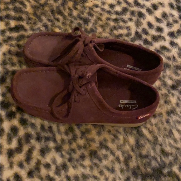 Burgundy Clarks - Picture 2 of 6